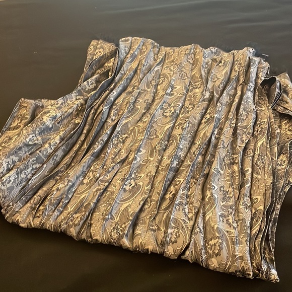 Scarf - Picture 3 of 3